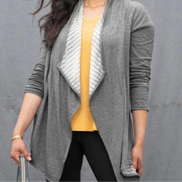 Matilda Jane Kendra Drape Front Reversible Cardigan - Picture 1 of 6